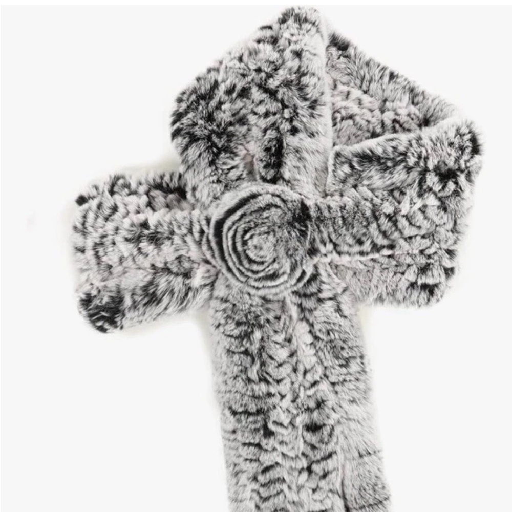 NWT Fur Story Woven Neck Scarf Rex Rabbit Fur 35" x 5" with Rosette READ